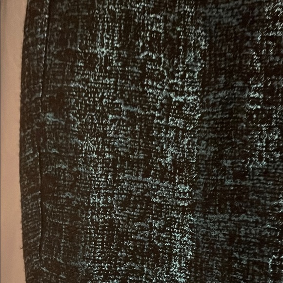 Shimmering Black and Teal Capri Pants - Picture 3 of 3